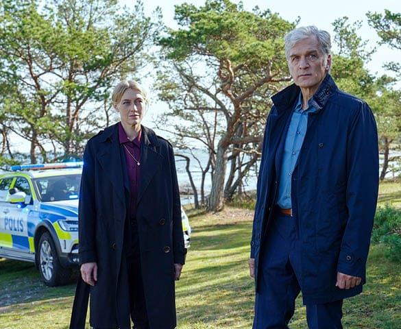 Anna-Maja Haglund (Maria Alm Norell) und Robert Anders (Walter Sittler) ermitteln von nun an gemeinsam im Fall einer unbekannten Toten, die bald als Roberts Ex-Frau identifiziert wird 