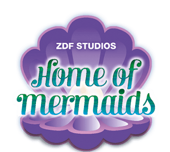 Vector sea-green shell with a pearl inside