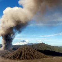  Volcanoes (Episode 1)