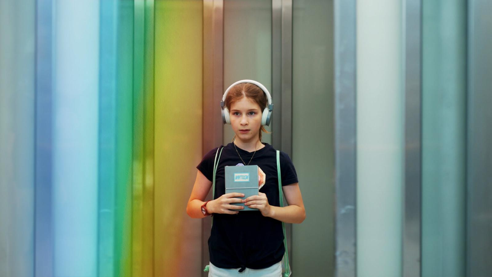 Gong - autism is a rainbow mind in a world of straight lines 