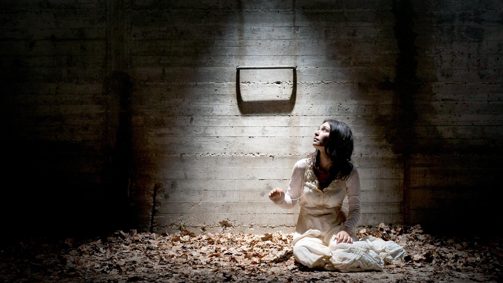 Snow White Must Die