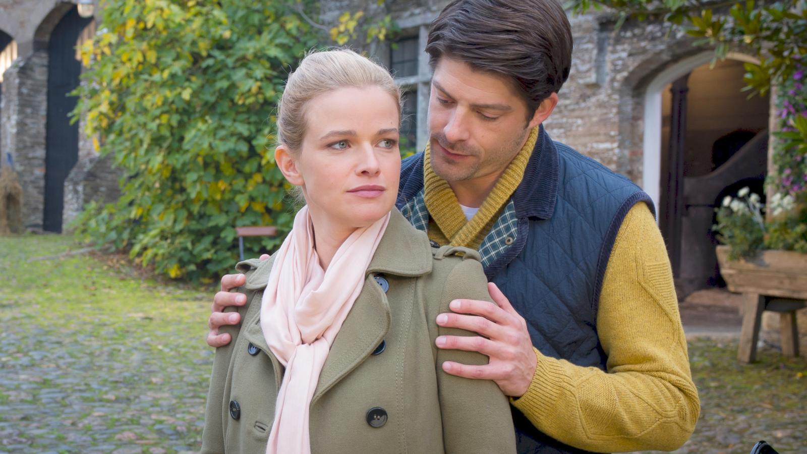 The Woman on the Cliff (eps. 98)