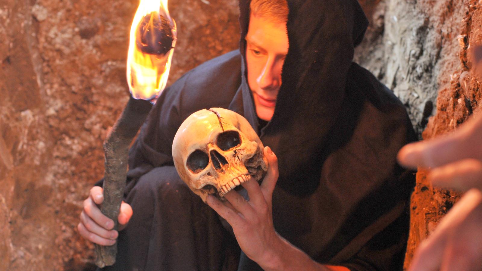 The Search for King Arthur's Bones 