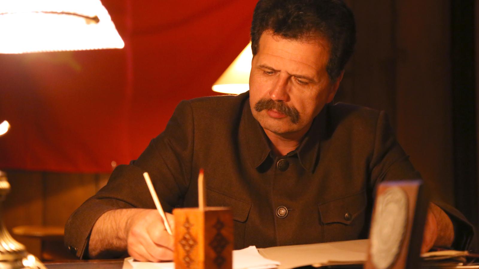 Stalin (Episode 2)