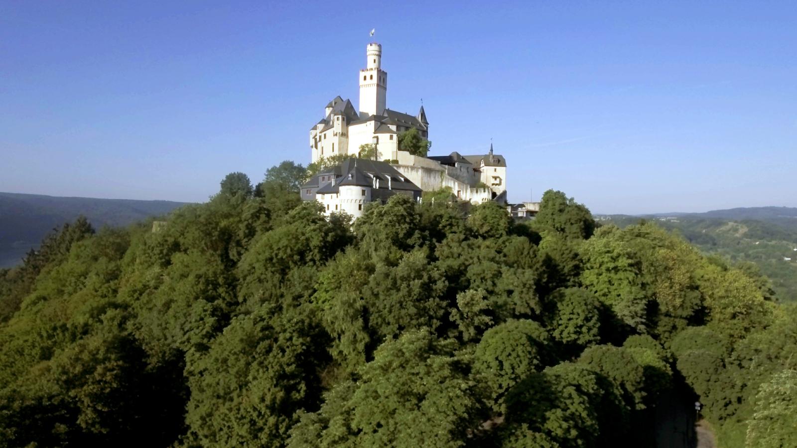 Life behind the Walls of Europe’s Castles (Episode 1)