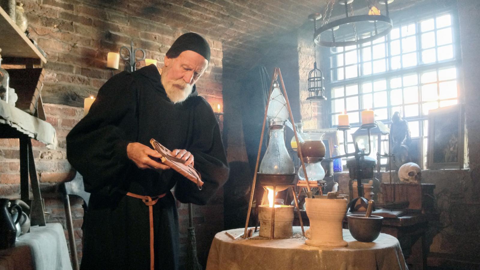 The Secret of the Alchemists (Episode 6)