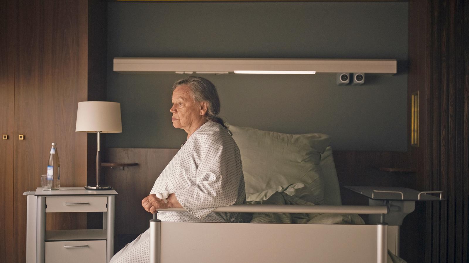 Doktor Ballouz, Staffel 2: Leere Seiten (Folge 1)