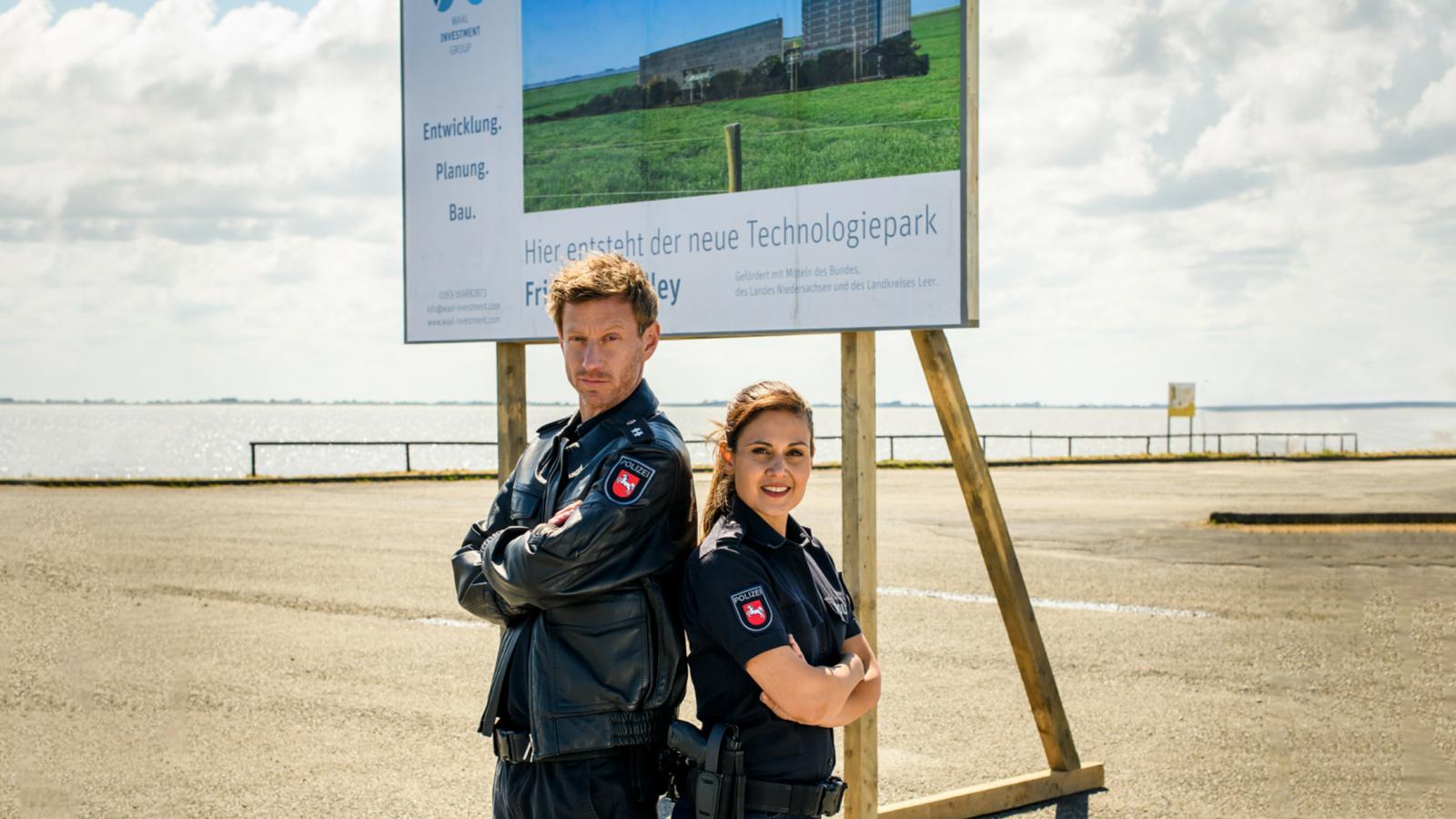 Frisia - Shark Tank (Friesland - Haifischbecken)