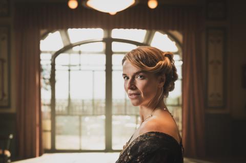 Grand Hotel by the Sea - Thekla Reuten as "Sandra" (photo: Thomas Jeninga)